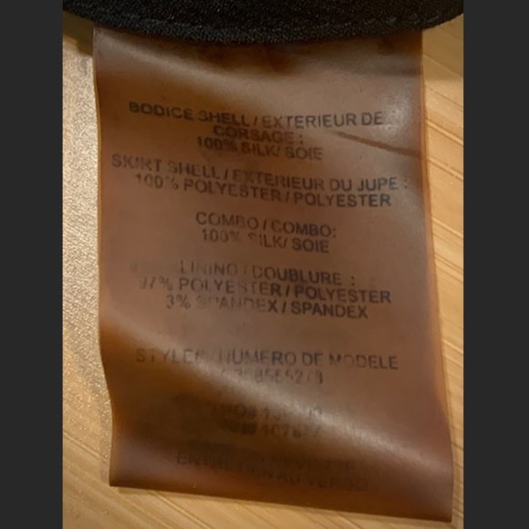 Authentic Alice & Olivia SUZE PUFF DRESS Tiered Lace Tulle Silk Dress $895.00 - Picture 16 of 16